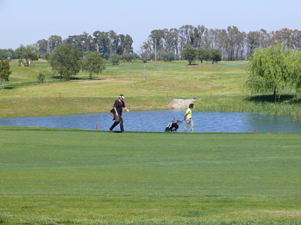 منزل الضيف Golf Club ميتابونتو المظهر الخارجي الصورة